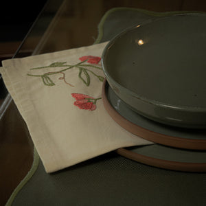 SERVILLETAS DE ALGODÓN BORDADAS FLORES (Set de 4)