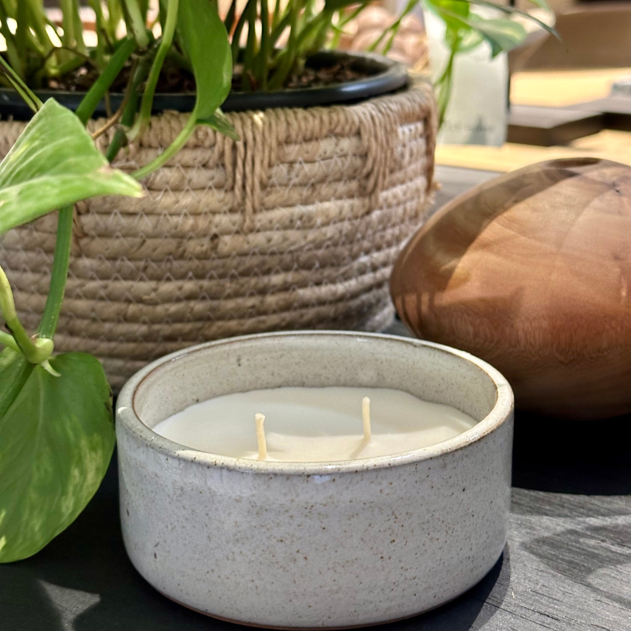HOLY HOME WHITE XL CANDLE