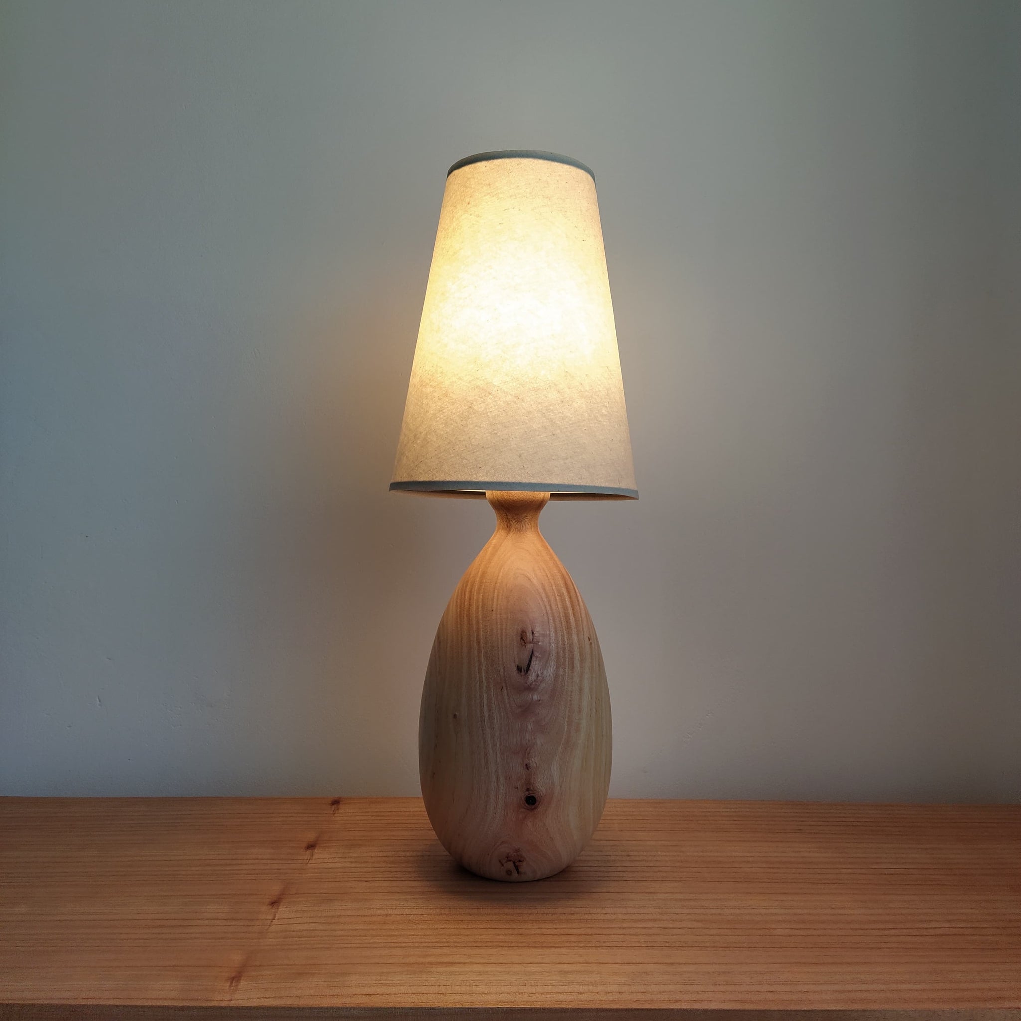 LÁMPARAS VELADORES DE MADERA NACIONAL ARTESANAL