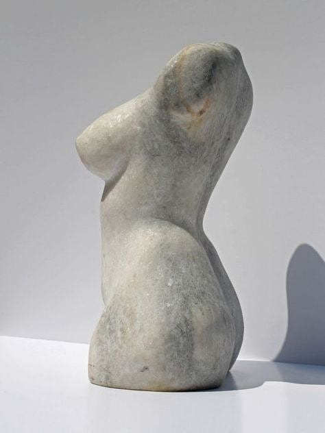 ESCULTURA BUSTO DE DAMA
