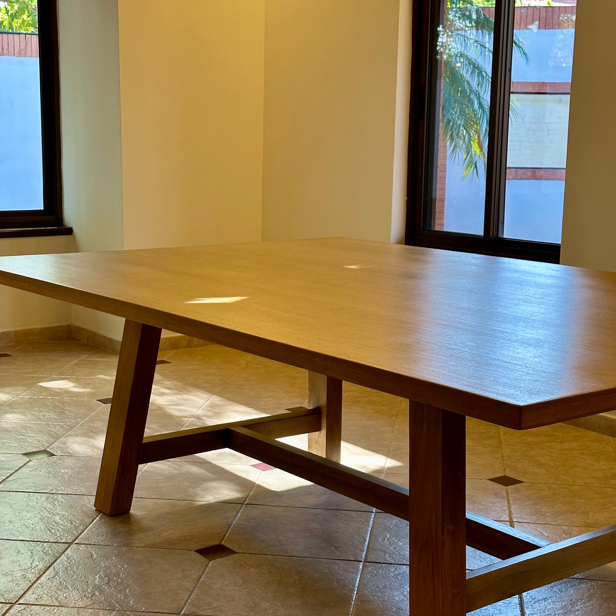 MESA COMEDOR RECTANGULAR LEONARDO