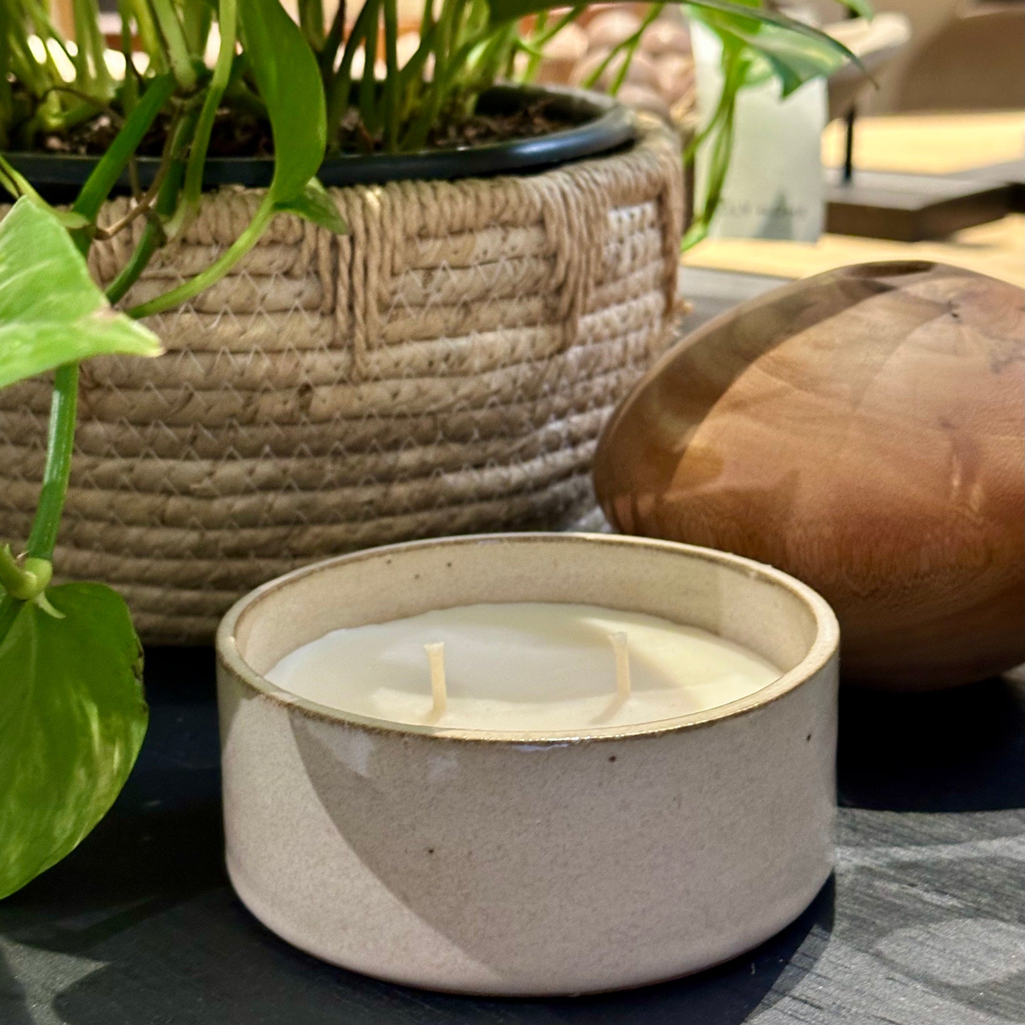 HOLY HOME WHITE XL CANDLE