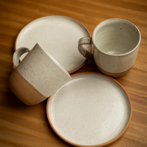PAR DE TAZAS DE CERÁMICA ARTESANAL - ARENA