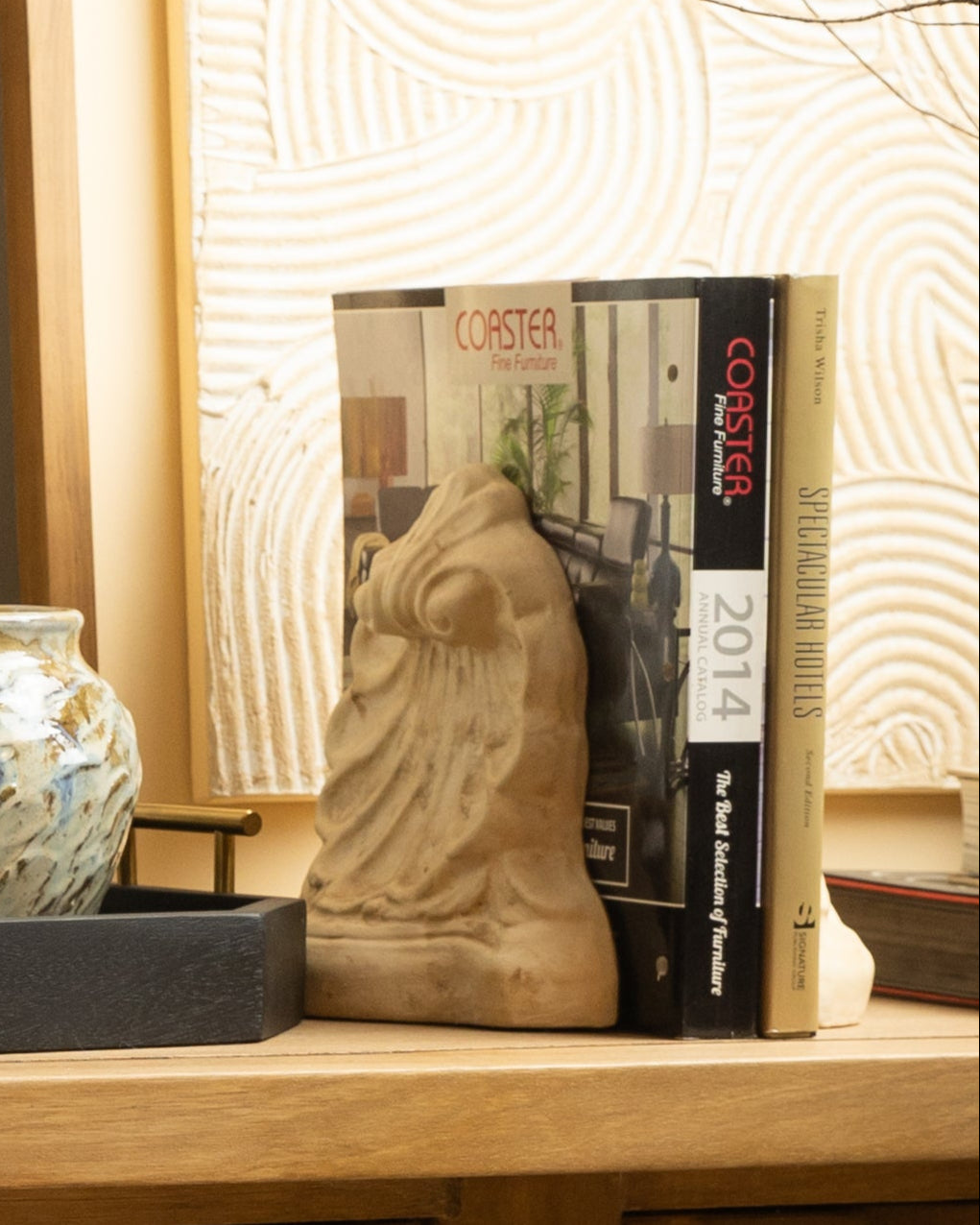 CORINTHIAN CERAMIC BOOK END - TUSCANY