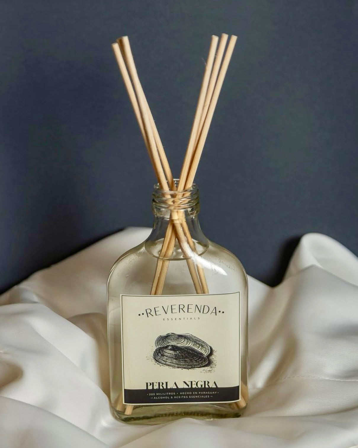 DIFUSOR REVERENDA 200 ml ESSENTIALS (SELECCIONE AROMA)