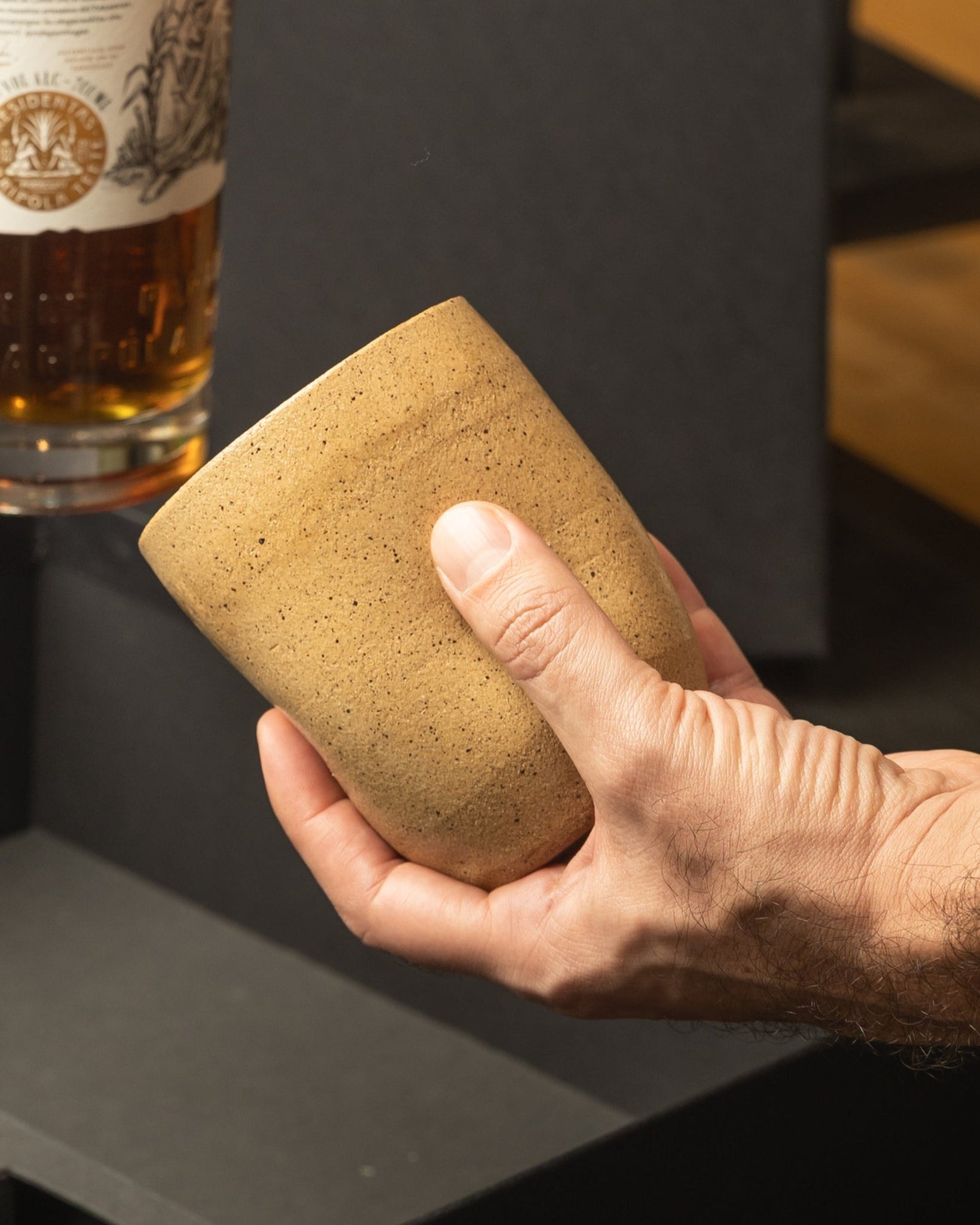 VASO TIPO CUENCO ORGÁNICO DE CERÁMICA ESMALTADA ARCILLA PREMIUM