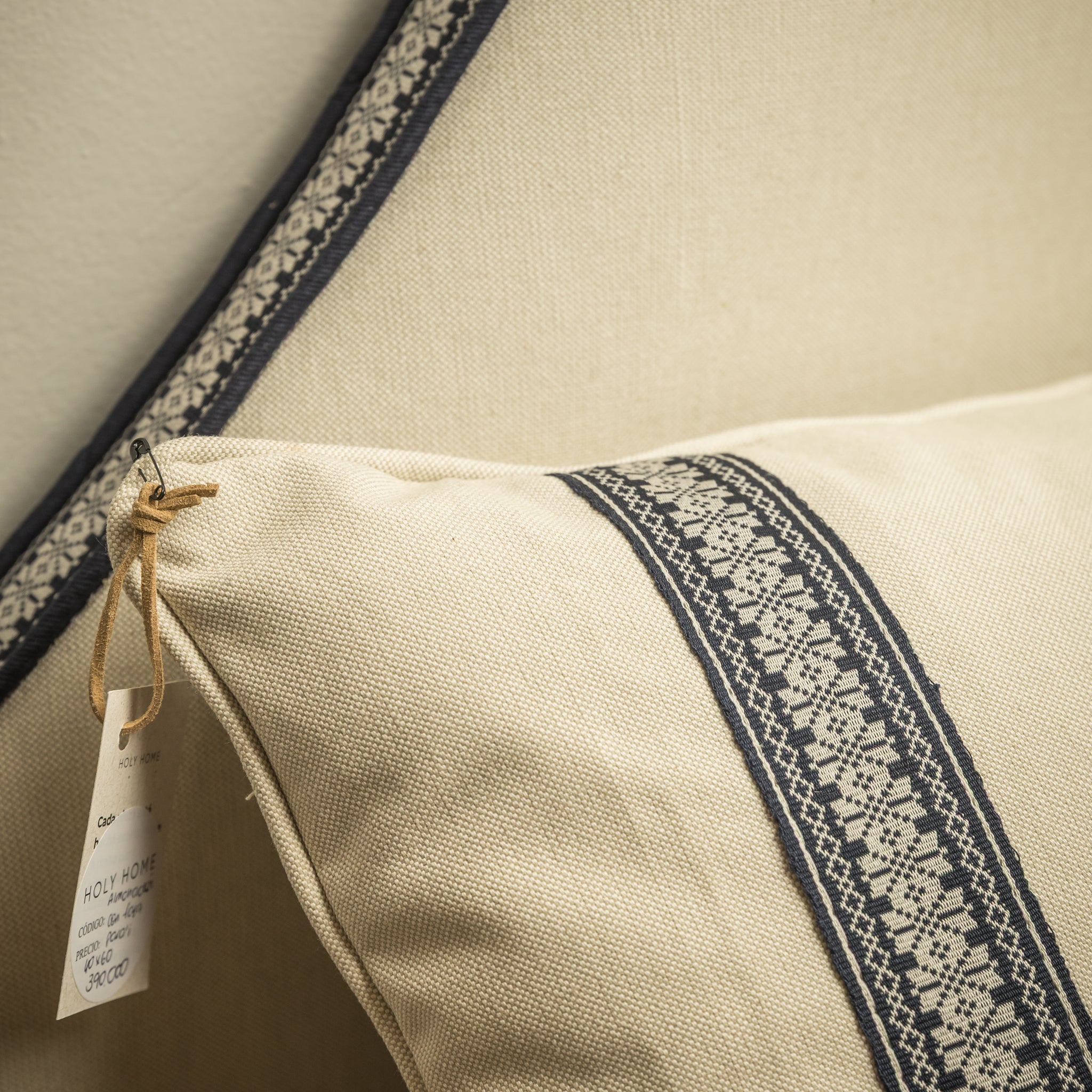 CABECERA JOSEFINA - COLECCIÓN ALMA PARAGUAYA