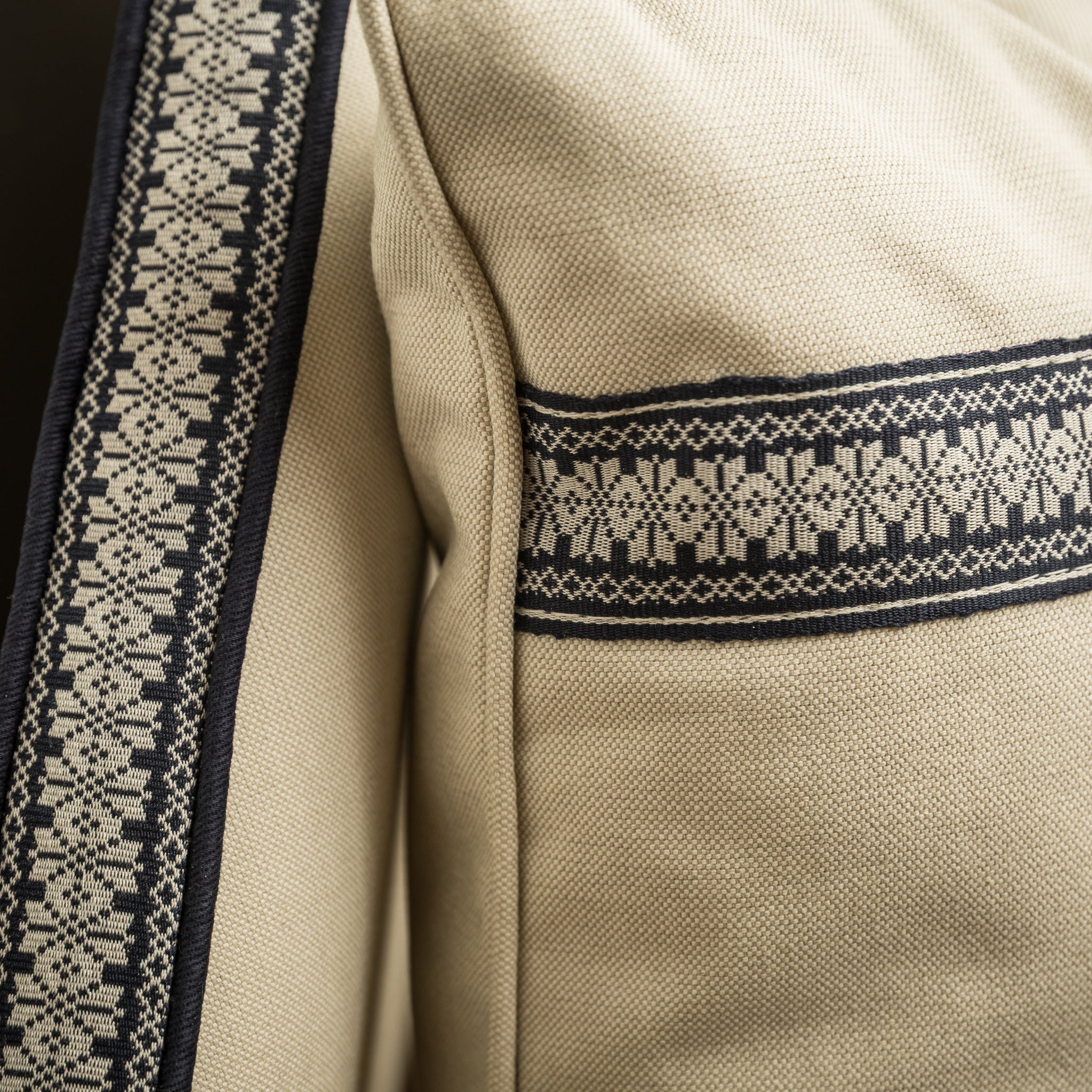 CABECERA JOSEFINA - COLECCIÓN ALMA PARAGUAYA